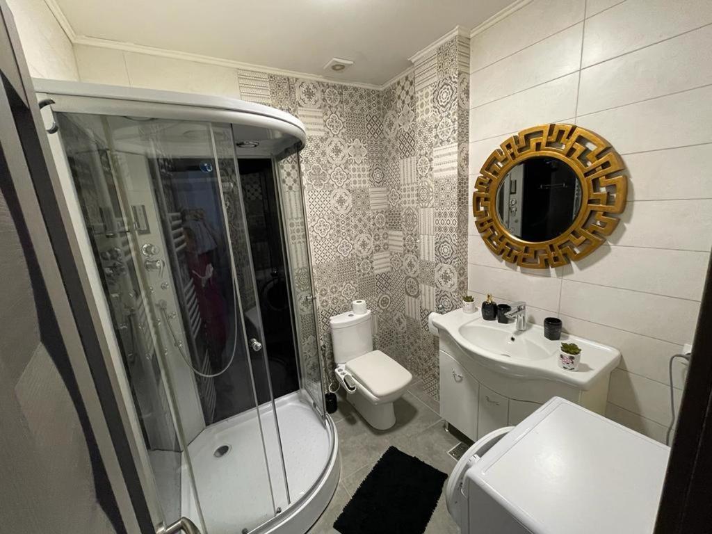Apartament Ella Tulcsa Kültér fotó
