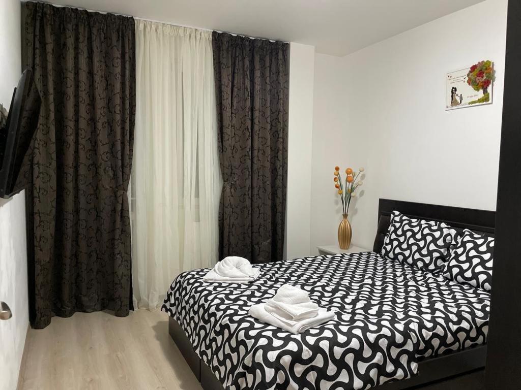 Apartament Ella Tulcsa Kültér fotó