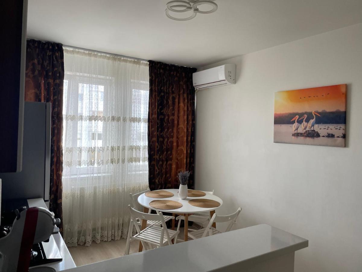 Apartament Ella Tulcsa Kültér fotó