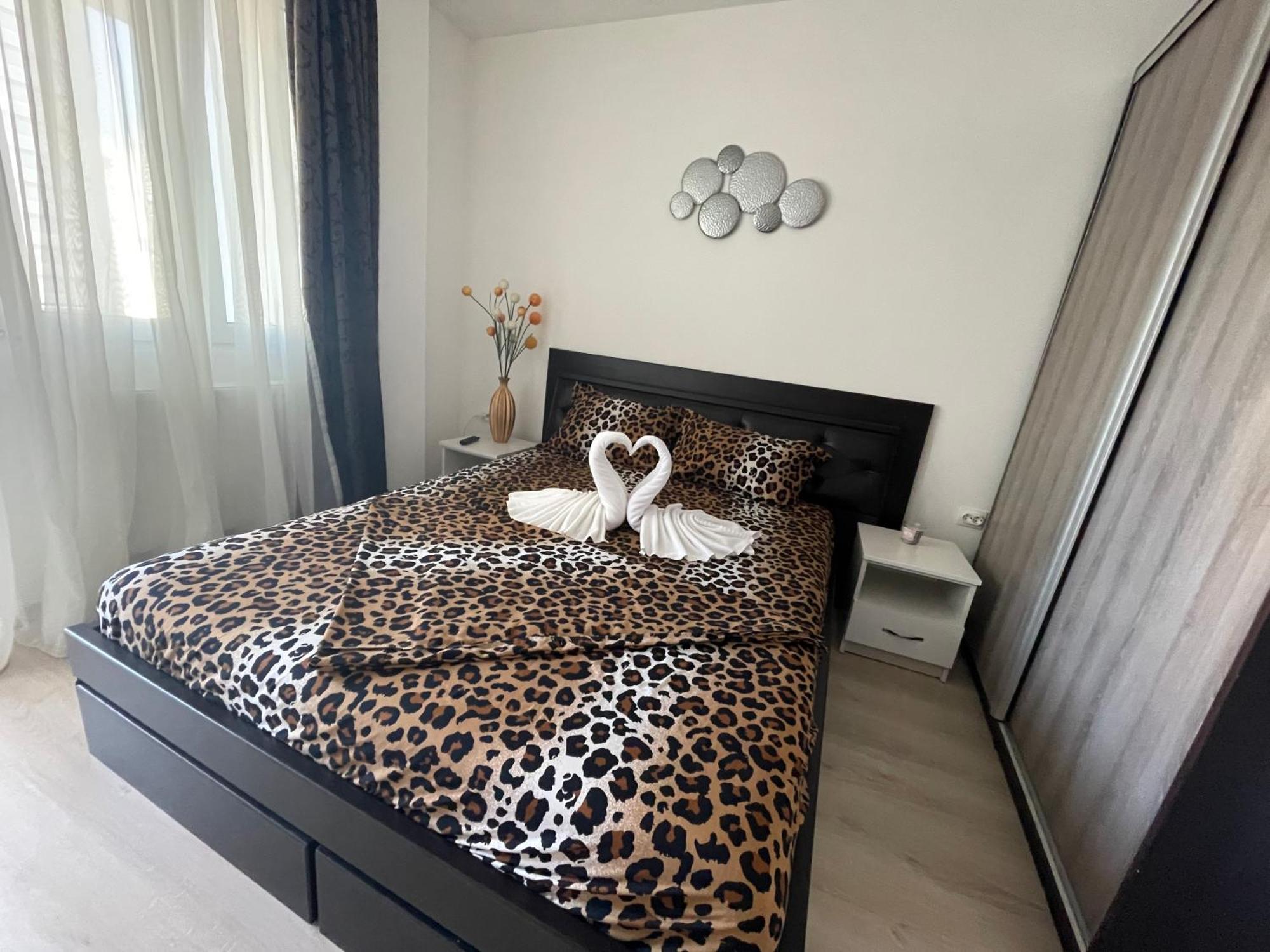 Apartament Ella Tulcsa Kültér fotó
